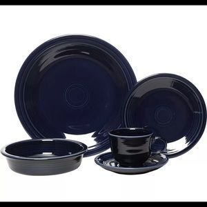 NEW In Box FIESTAWARE 5 Pc COBALT BLUE 830 105 1 PLACE SETTING HOMER LAUGHLIN CO